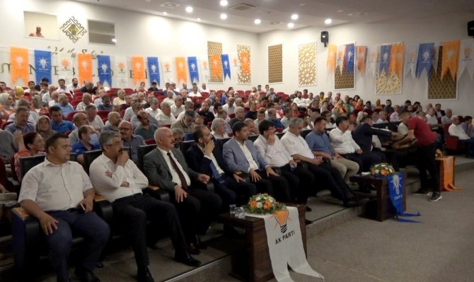 AK Parti’li Ünal: “Türkiye kriz çözücü bir ülke olarak geleceğin yükselen ve parlayan yıldızıdır”