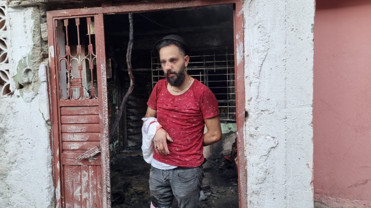 Evi kundakladığı iddia edilen kiracıyı komşuları darbedip, bıçakladı