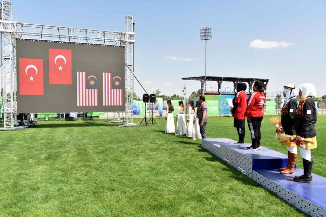 Karatay Belediye Sporlu sporculardan büyük başarı