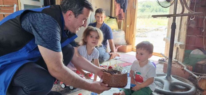 Kuyudan kurtarılan minik Aybars’a ilk ziyaret