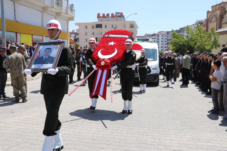 Şehit uzman çavuş memleketinde son yolculuğuna uğurlandı