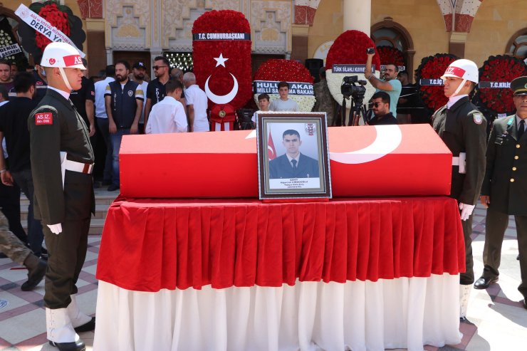 Şehit uzman çavuş memleketinde son yolculuğuna uğurlandı