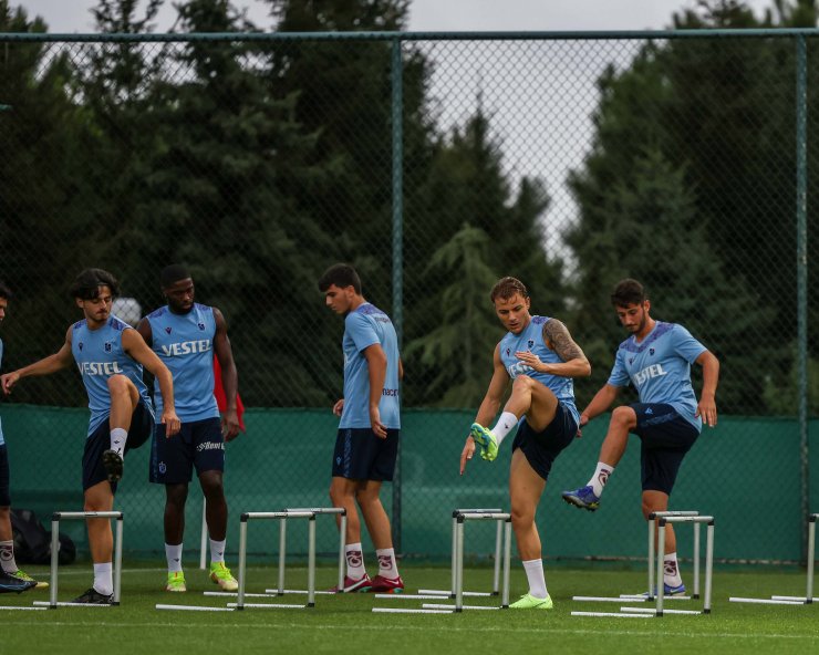 Trabzonspor, Antalyaspor maçı hazırlıklarına ara vermeden başladı