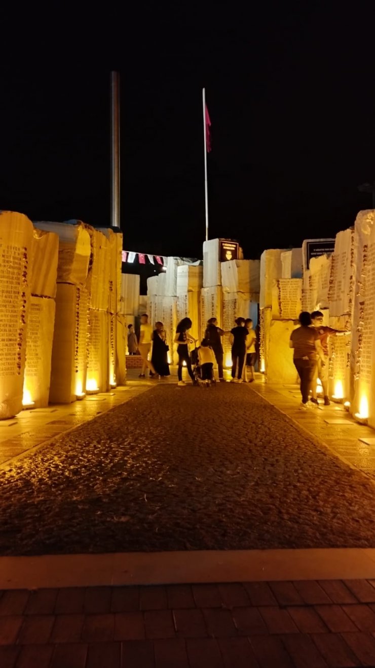 Yalova'da, 17 Ağustos'un 23'üncü yılında, depremde yaşamını yitirenler törenlerle anıldı