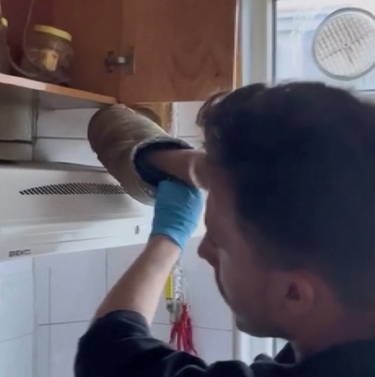 22 yıllık ev sahibinin anahtarını çoğaltıp kasasını boşalttı