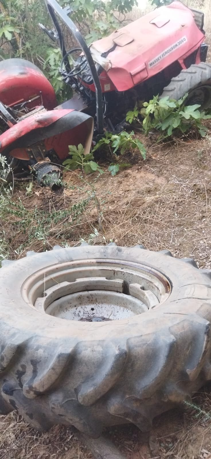 Babasından izinsiz kullandığı traktörle dereye yuvarlanan Güngör, yaşamını yitirdi