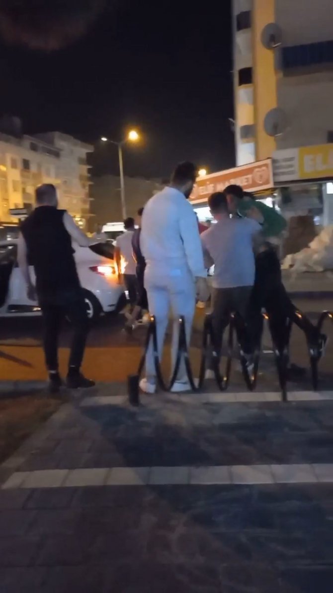 Bursa’da meydana gelen kazada ortalık savaş alanına döndü