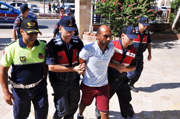 Filiz, ayrı yaşadığı eşi tarafından av tüfeğiyle öldürüldü