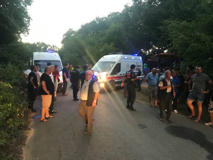 Fındık işçilerini taşıyan traktörün römorku devrildi: 7 yaralı