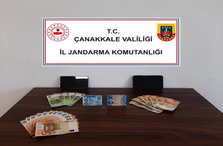 Sürat teknesiyle Midilli'ye kaçma hazırlığındaki 2 FETÖ şüphelisi yakalandı