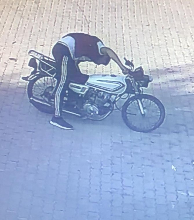 Konya'da düz kontak yöntemiyle motosiklet hırsızlığı