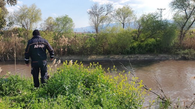 Menderes’e düşen genç, 2 gündür aranıyor