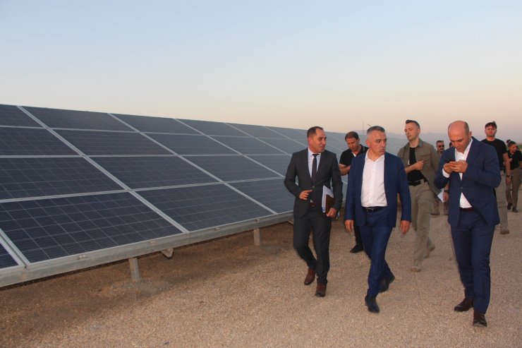 Şırnak’ta, TIR parkındaki güneş enerji santrali ile 4 milyon TL gelir