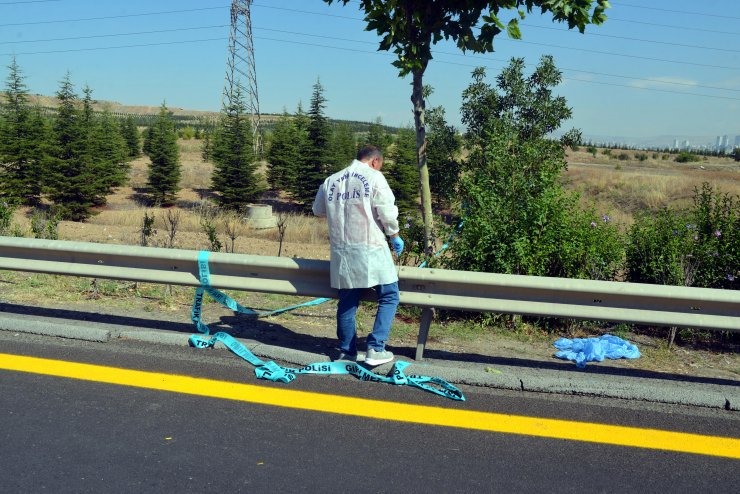 Yol kenarında erkek cesedi bulundu