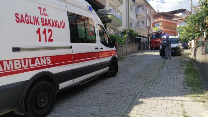 77 yaşındaki adam evinde ölü bulundu