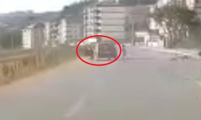 Çalıştığı hastaneye getirilen yaralı oğlunu görünce fenalık geçirdi