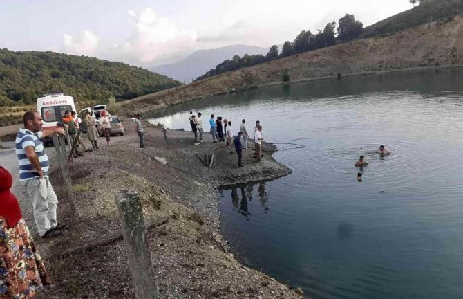 Gölette facia: İmam ve öğretmen boğuldu
