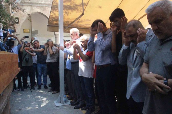 İHA muhabiri Muhammed Abdulkadir Esen son yolculuğuna uğurlandı