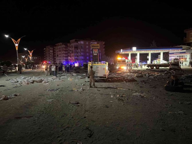 Katliam gibi kazayı görgü tanığı anlattı: “Tır, itfaiye ve ambulansın arasında daldı”