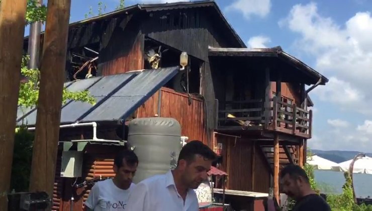 Konaklama tesisinde yangın, kısa sürede söndürüldü