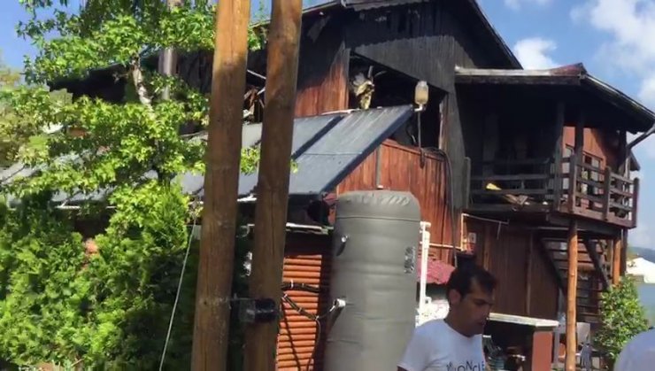 Konaklama tesisinde yangın, kısa sürede söndürüldü