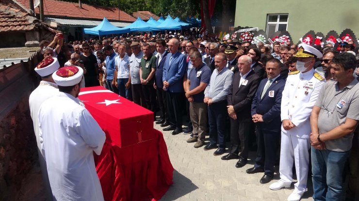 Mardin'deki kazada şehit olan polis, Çanakkale'de son yolculuğa uğurlandı