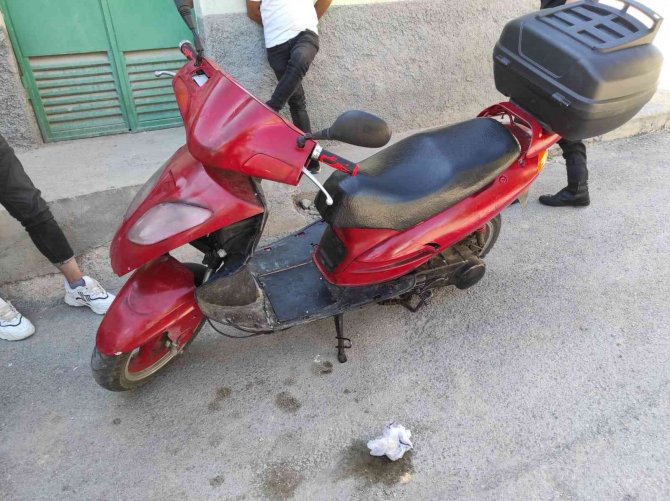 Motosiklet hırsızları yakalandı