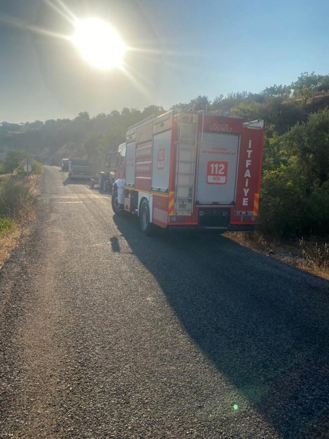 Tarım işçilerini taşıyan traktör şarampole uçtu: 2 ölü, 5 yaralı