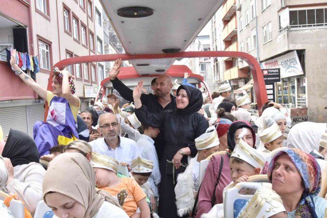 Tekkeköy’de 300 çocuk erkekliğe ilk adımı attı