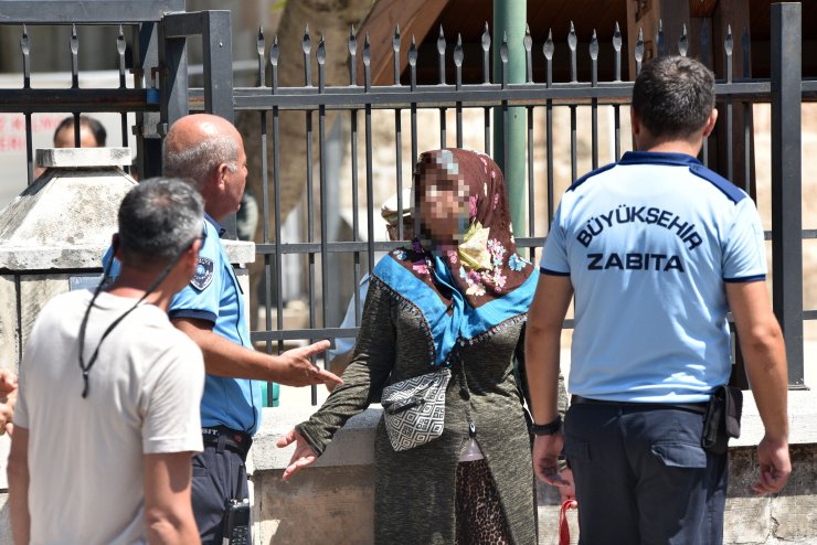 Antalya'da 4 bin 569 dilenciden 941'i yabancı çıktı