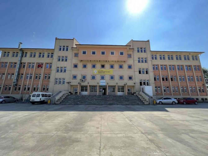 Bu okul Türkiye’nin en girişimci meslek lisesi seçildi