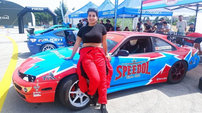 Driftçilerin gösterileri nefes kesti, o anlar dron ile görüntülendi