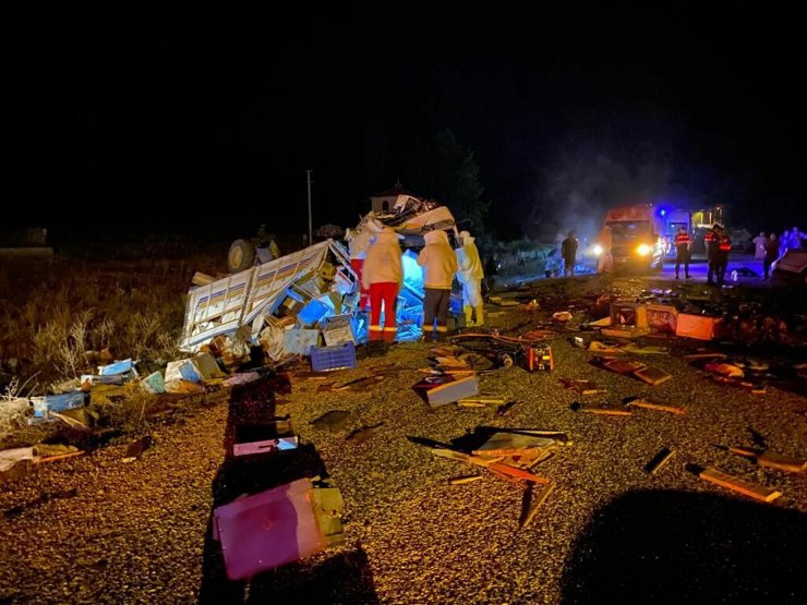 Hatalı sollama kazası; eski belediye başkanları dahil 5 ölü, 2 yaralı