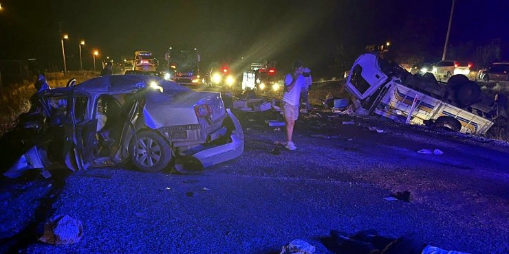 Hatalı sollama kazası; eski belediye başkanları dahil 5 ölü, 2 yaralı