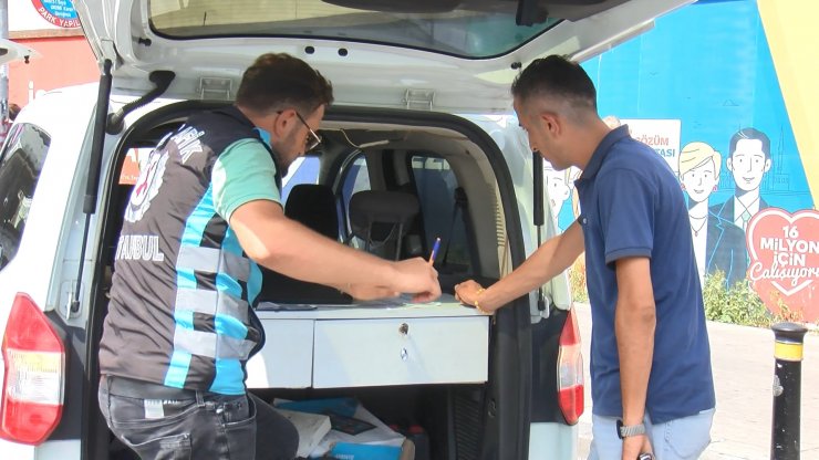 Taksi denetiminde pazarlık yapan şoför suçüstü yakalandı