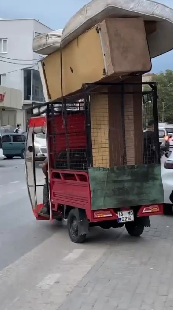 Bursa'da sürücülerin tehlikeli eşya taşımacılığı kamerada