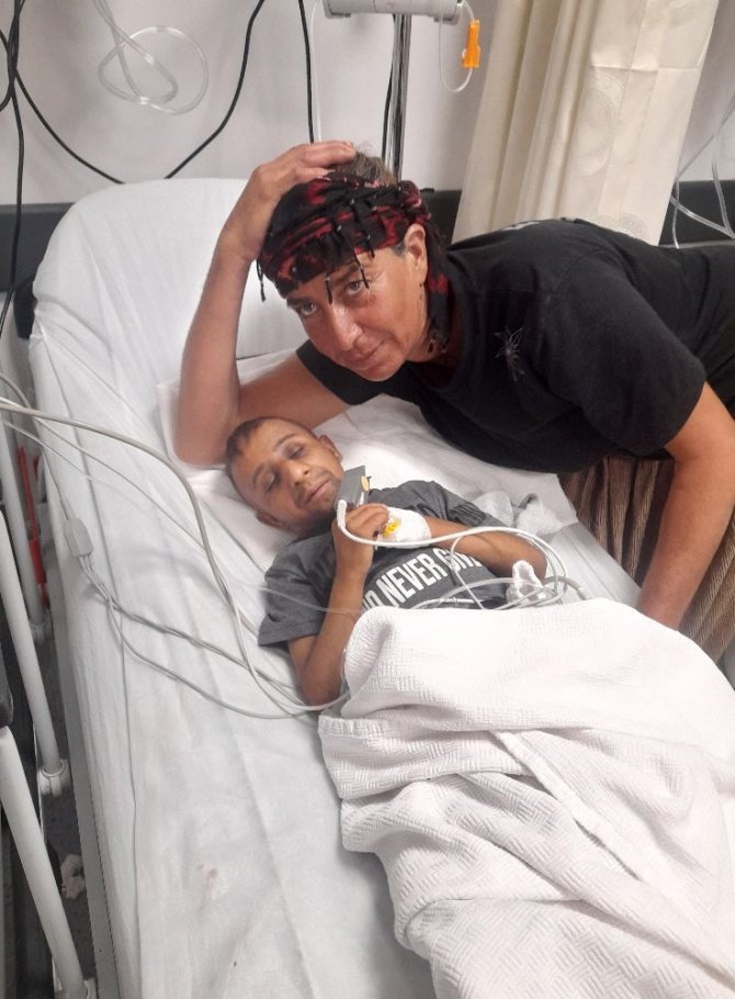 ‘Parmak çocuk’ vefat etti