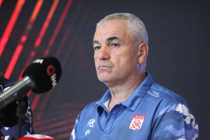 Rıza Çalımbay: “Hedefimiz gruplara kalmak”