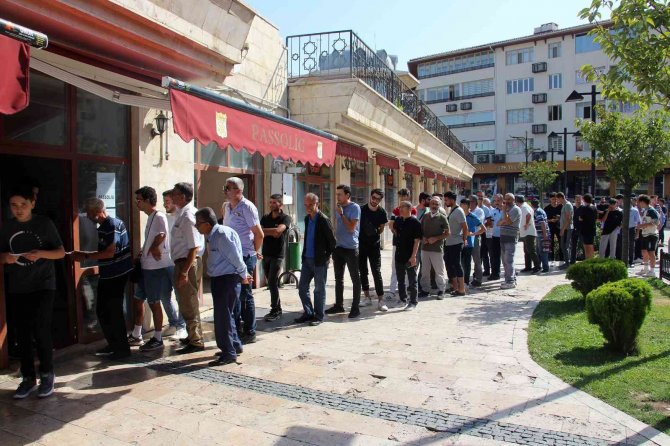 Sivasspor taraftarından Malmö maçı biletlerine yoğun ilgi