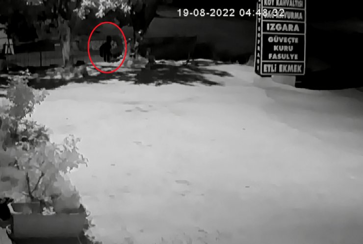 Aşçının çalınan minibüsü, arkadaşının dikkati sayesinde bulundu