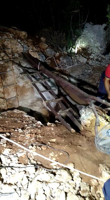 Define aramak için girdikleri kuyuda metan gazından zehirlendiler: 2 ölü