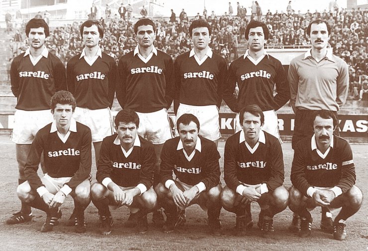 Eski milli futbolcu, bugün ölüm yıl dönümü olan oğlu gibi kalp krizinden öldü