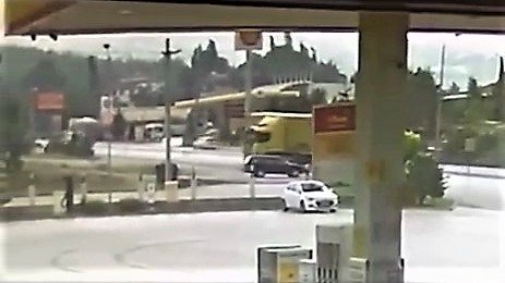 Geri vites hayat kurtardı