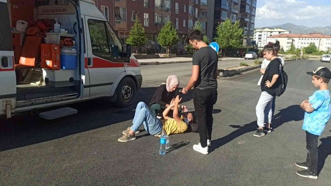 Konya'da hafif ticari aracın çarptığı yaya yaralandı