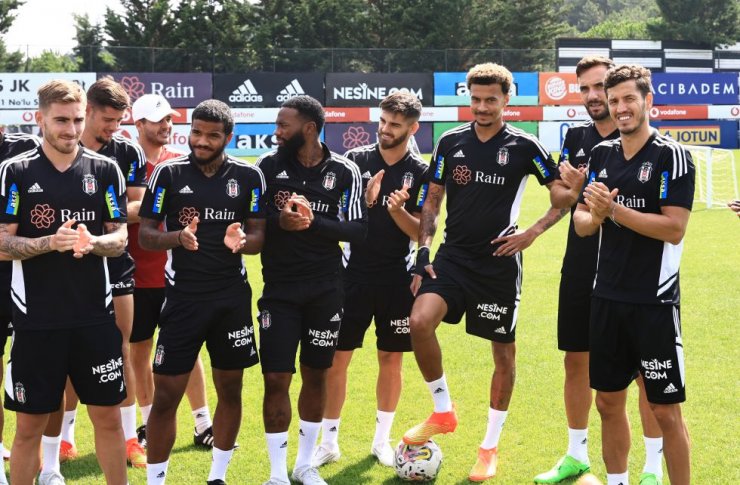Beşiktaş'ta Dele Alli takımla ilk idmanına çıktı
