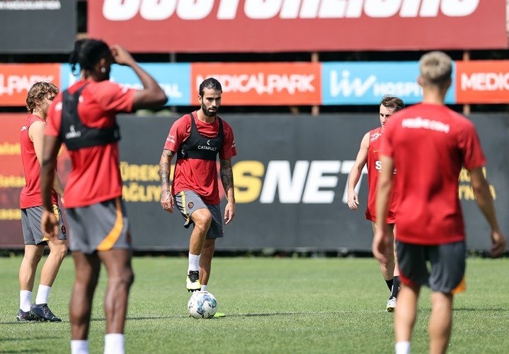 Galatasaray, Trabzonspor maçının hazırlıklarını sürdürdü