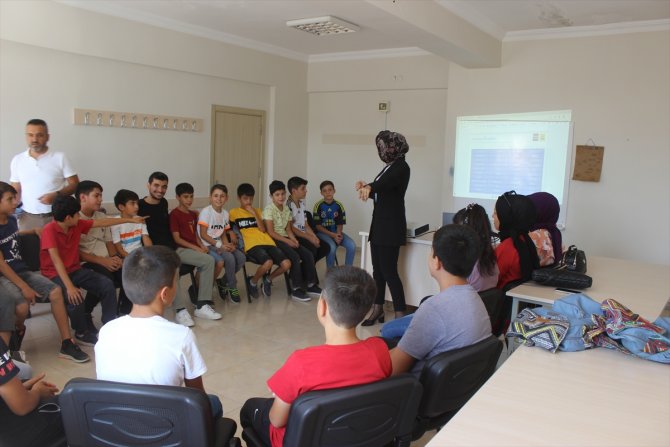 Karapınar'da işaret dili eğitimi verildi