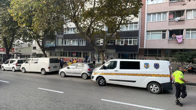 8. kattan apartman boşluğuna düşen şahıs hayatını kaybetti