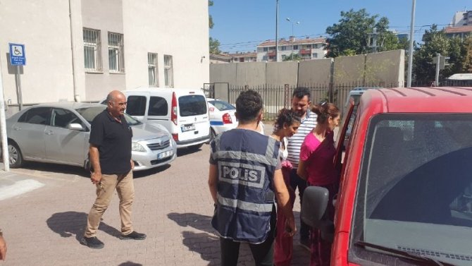 Ev fareleri önce kameraya sonra polise yakalandı