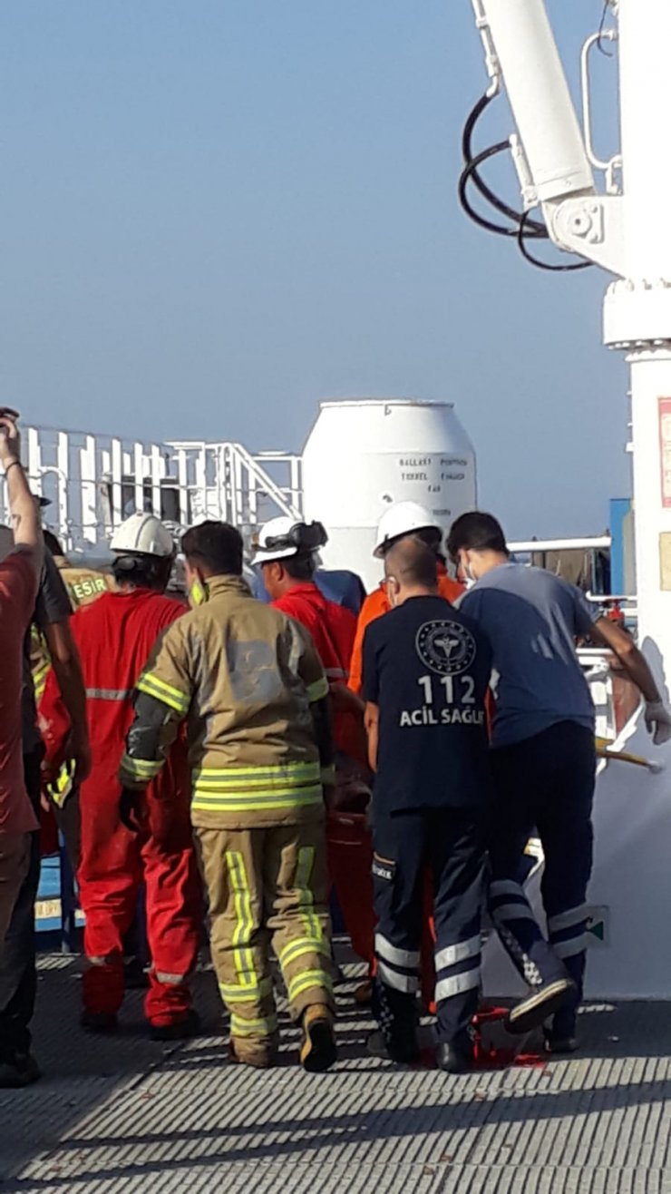 Geminin kazanında, tamir sırasında patlama: 2 yaralı